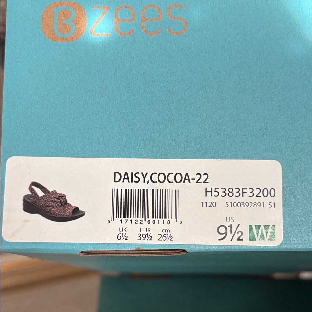 Bzees Leopard Print Slingback Sandals - Brown NWOT - Picture 9 of 9